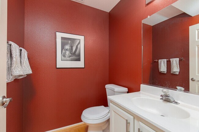 Building Photo - Fully Furnished Home in Green Valley Ranch – Move-In Ready