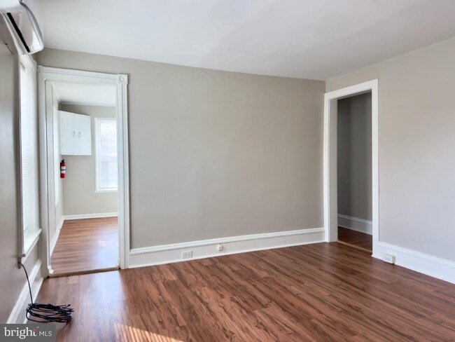 Building Photo - 14 3rd