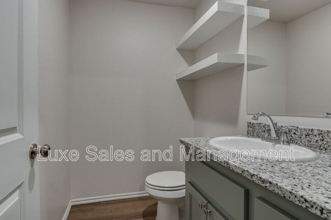 Building Photo - 10809 NW 119th St