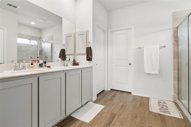 Building Photo - 1716 Wayne Ln