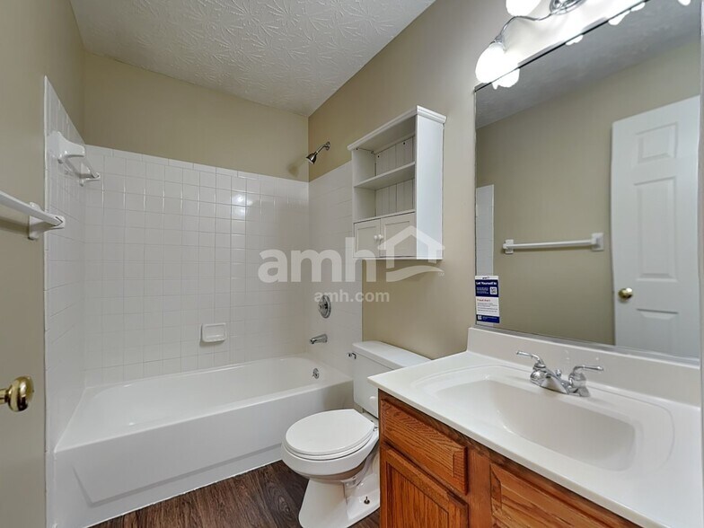 Building Photo - 7207 Rachaels Run