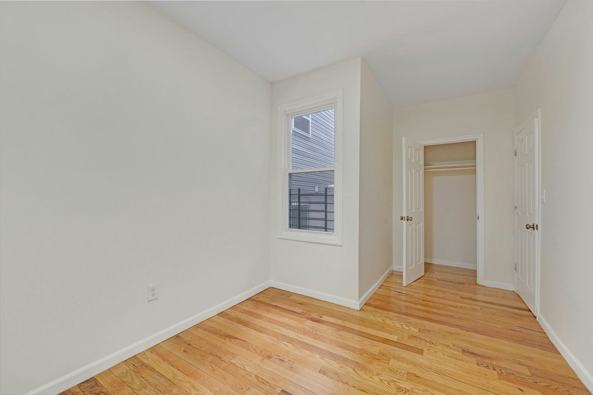 Building Photo - 101 Hedden Terrace