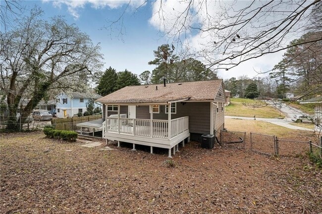 Building Photo - 4042 Sweetbriar Ln