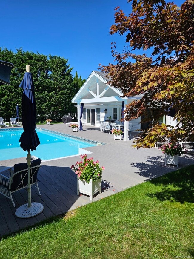 Building Photo - 5 Juniper Ln