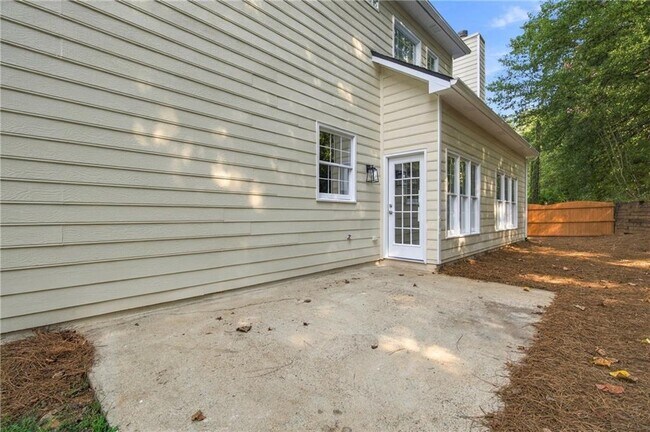 Building Photo - 2280 Orleans Ave