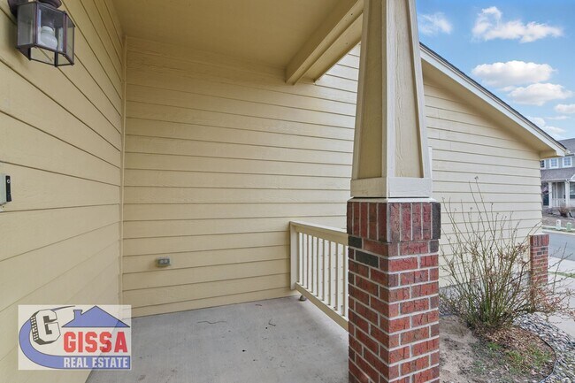 Building Photo - Beautiful home available to move in on 08/05/2026 but not before!