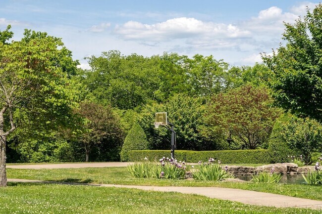 Building Photo - 176 Longspur Dr