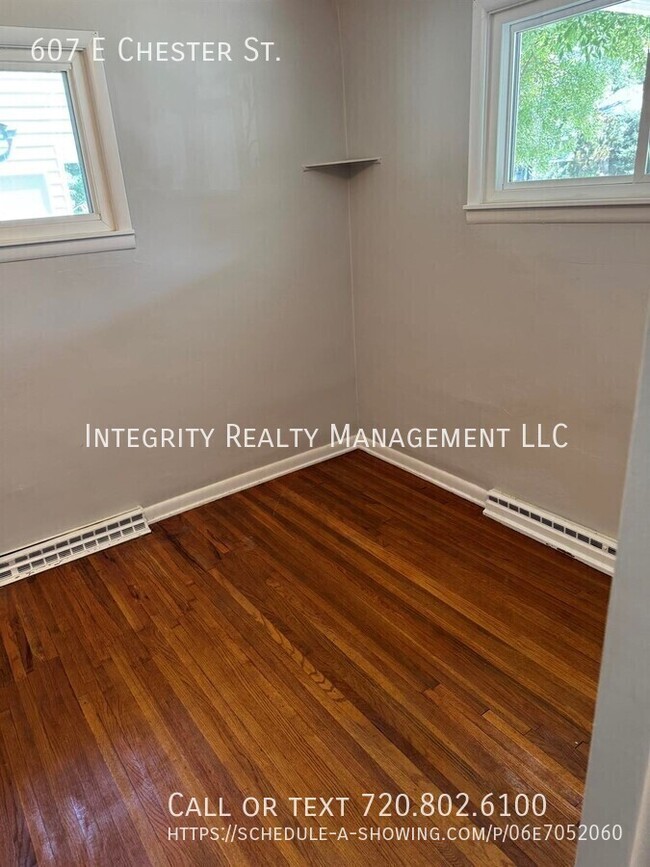 Building Photo - 607 E Chester St