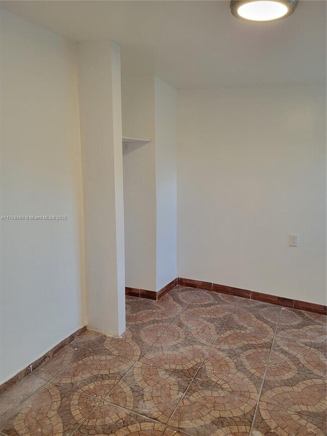 Building Photo - 8636 Miramar Pkwy