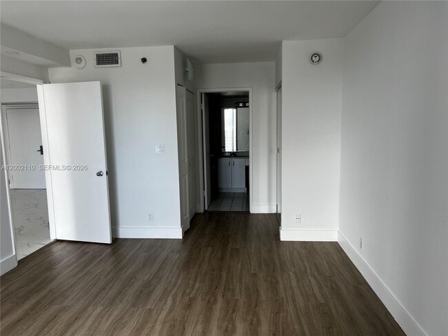 Building Photo - 3300 NE 192 St