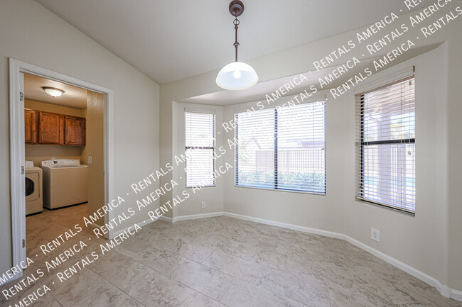 Building Photo - 8768 W Berridge Ln