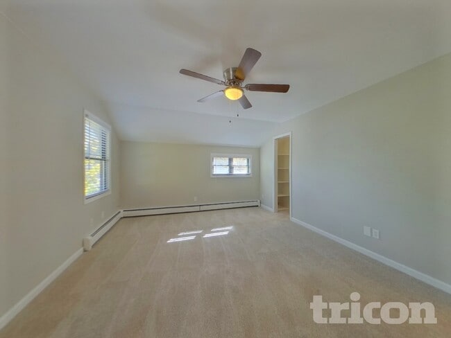 Building Photo - 4486 S Utica St