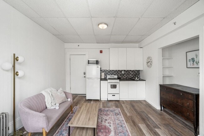 Building Photo - 928 Dorchester Ave