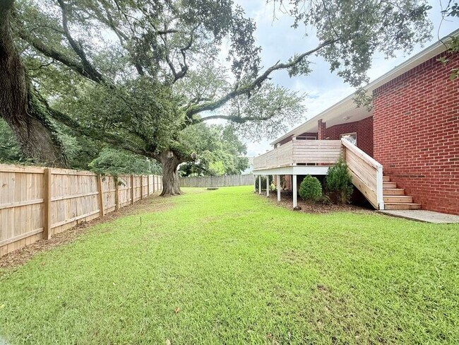 Building Photo - 4607 Carmel Cir