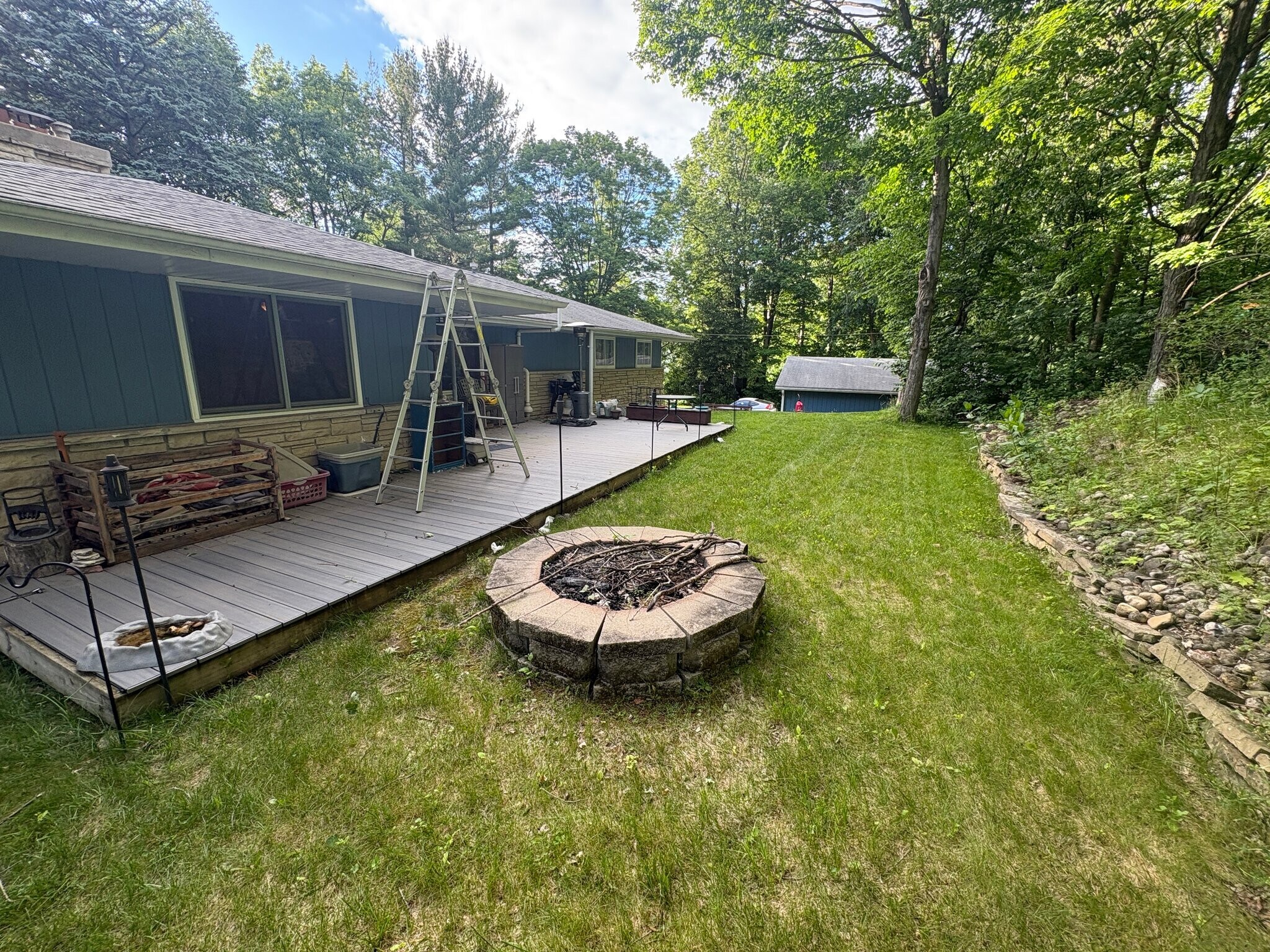 Building Photo - 3580 Slinger Rd