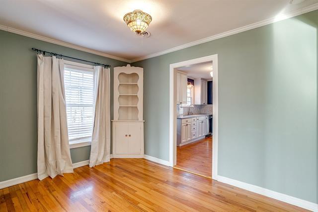 Building Photo - 4412 Calmont Ave