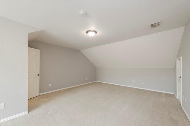 Building Photo - 12422 Daimler Dr