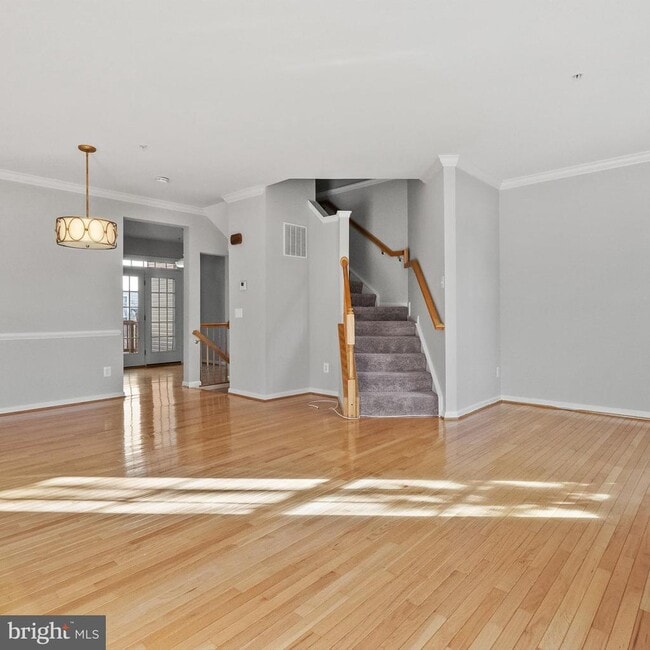 Building Photo - 5006 Grimm Dr