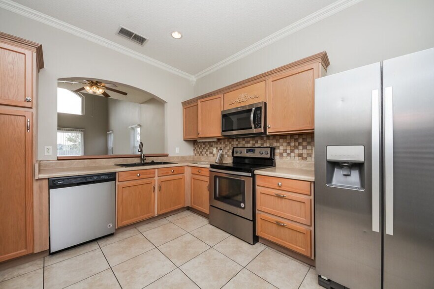 Building Photo - 1160 Timberbend Cir