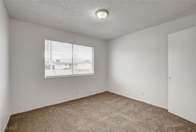 Building Photo - 6453 Bannock Way