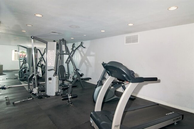 Building Photo - 5037 Los Morros Way