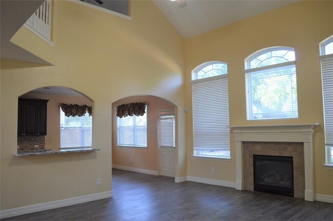 Building Photo - 6210 Marble Hollow Ln