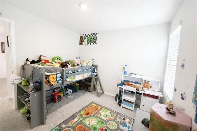 Building Photo - 208 W Laurel Ave