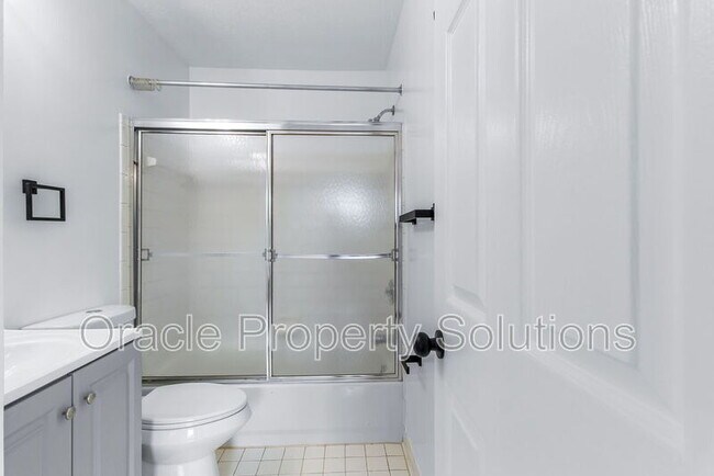 Building Photo - 9005 Constant Course