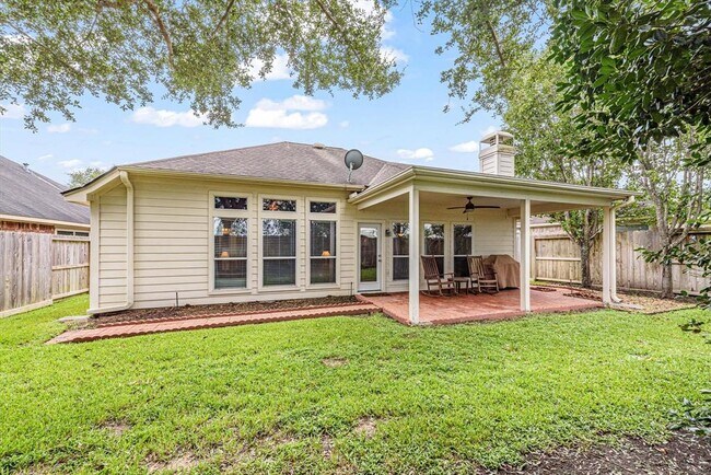 Building Photo - 21506 Willow Glade Dr