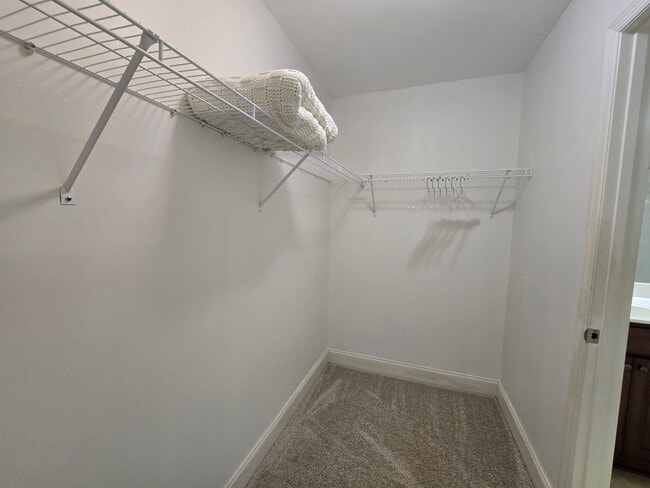 Building Photo - Charming Fully Furnished 3-Bedroom, 2-Bath...