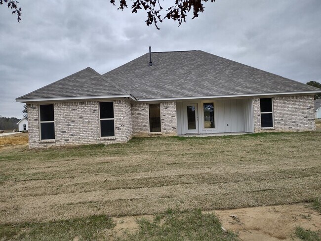 Building Photo - JUST REDUCED!! PLUS..***Move in Special..1...