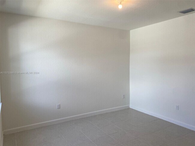 Building Photo - 13334 SW 287th Ter