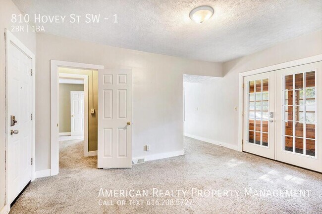 Building Photo - 810 Hovey St SW