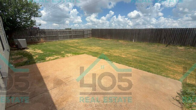 Building Photo - 10345 Aberdeen Dr