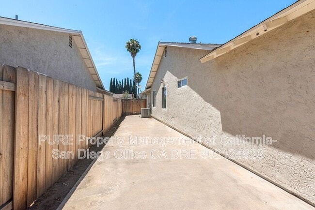 Building Photo - 1442 Autumn Woods Pl