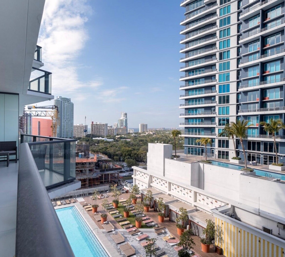 Building Photo - 1300 S Miami Ave