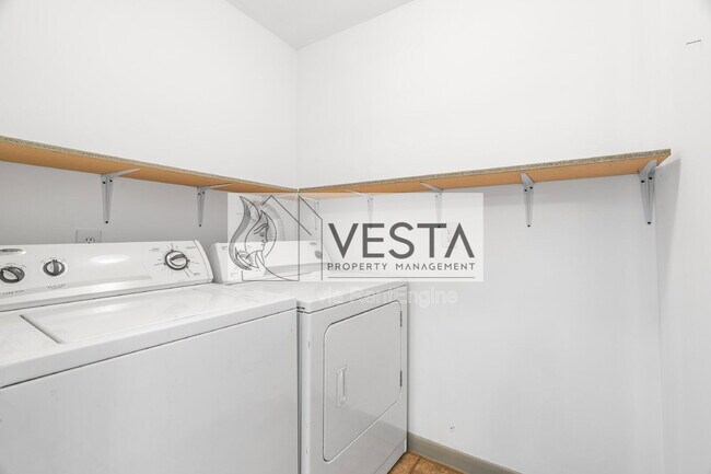 Building Photo - 326 New Salem Rd