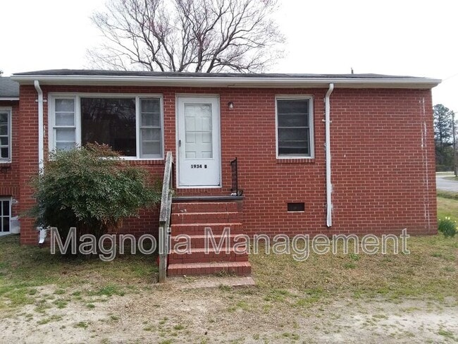 Primary Photo - 1934 Raleigh Rd