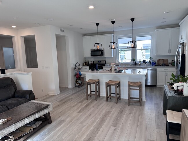 Kitchen - 10542 Derella Way