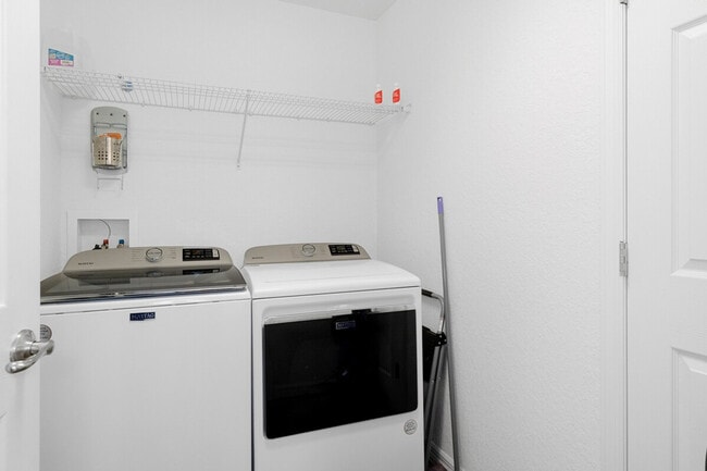 Building Photo - 4843 S Acree Point