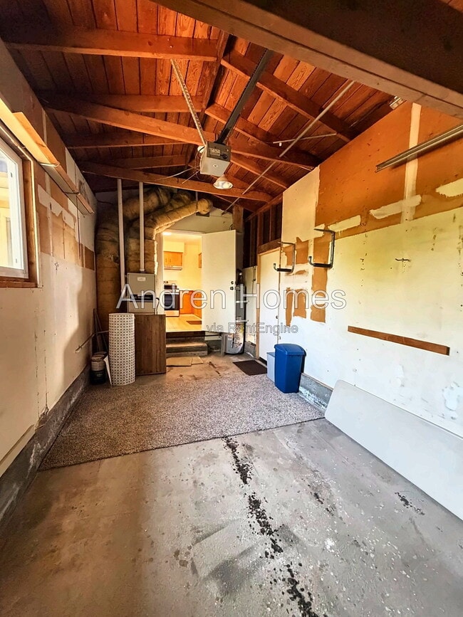 Building Photo - 501 Spruce St