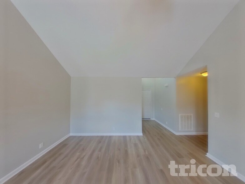 Building Photo - 1507 Antebellum Dr