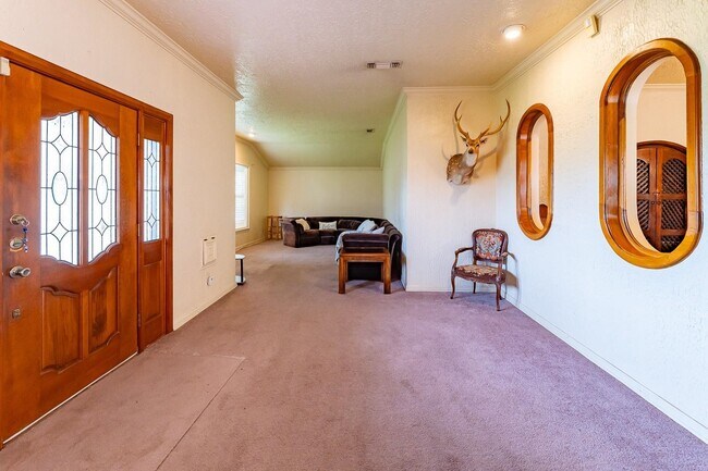 Building Photo - 605 Griner St