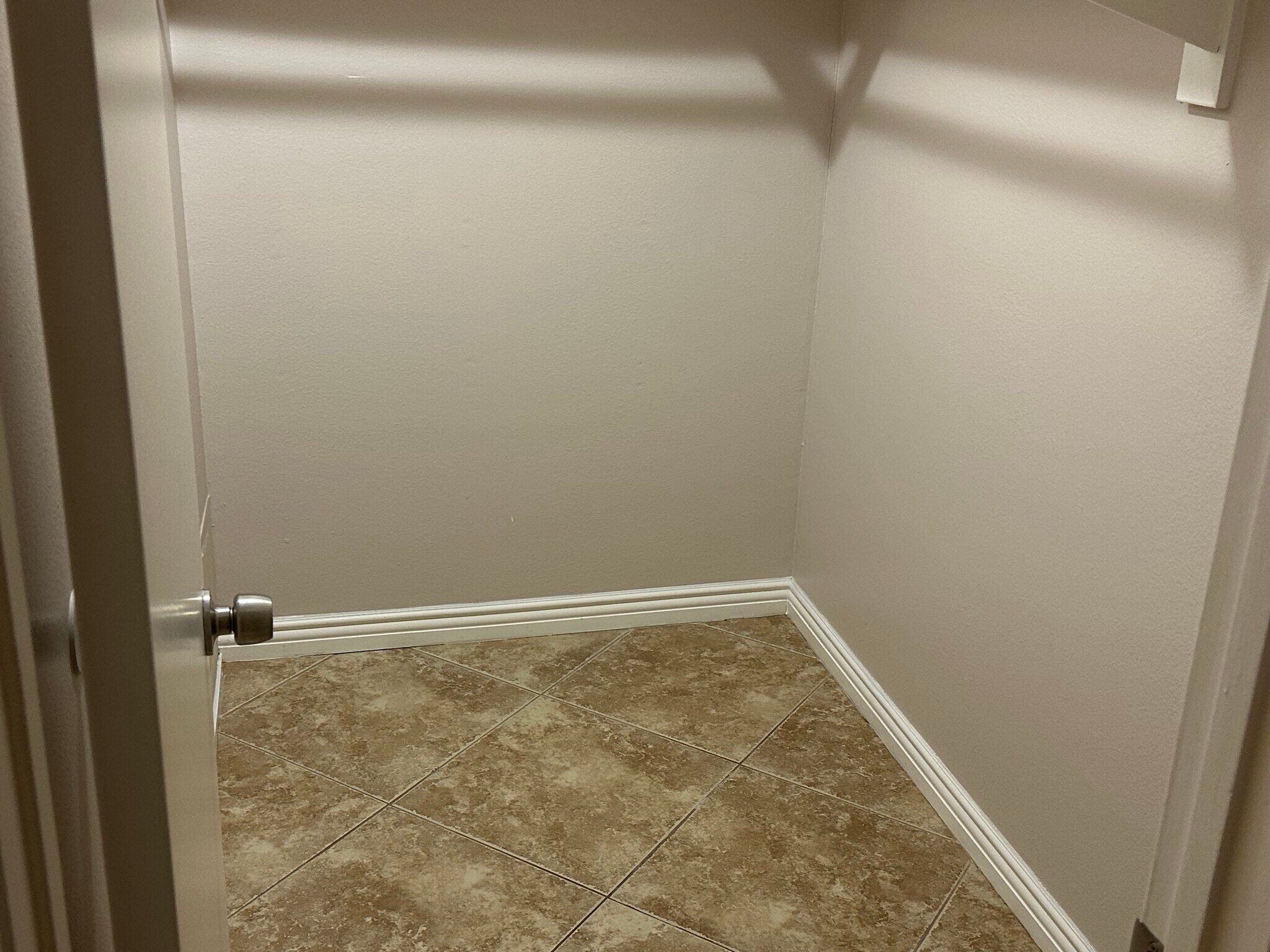 Building Photo - 18350 Hatteras St