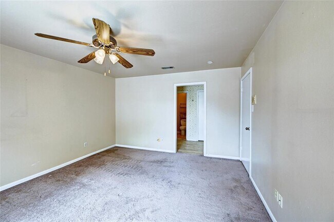 Building Photo - 2610 Princess Ln