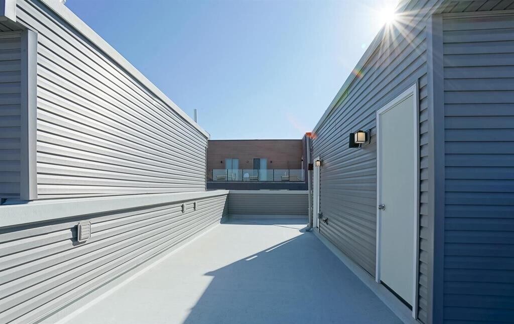 Building Photo - 1630 Cambridge St