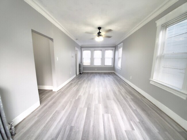 Building Photo - 15 Bellevue Ave