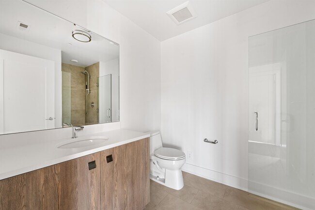 Building Photo - 100 Eton Row