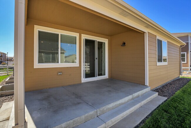 Building Photo - 997 Goldenrod Pkwy