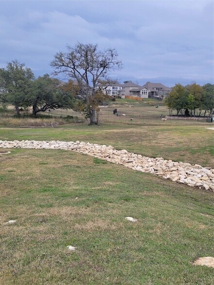 Building Photo - 121 Tall Grass Dr